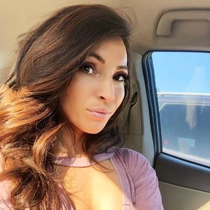 Meet your Posher, Adriana